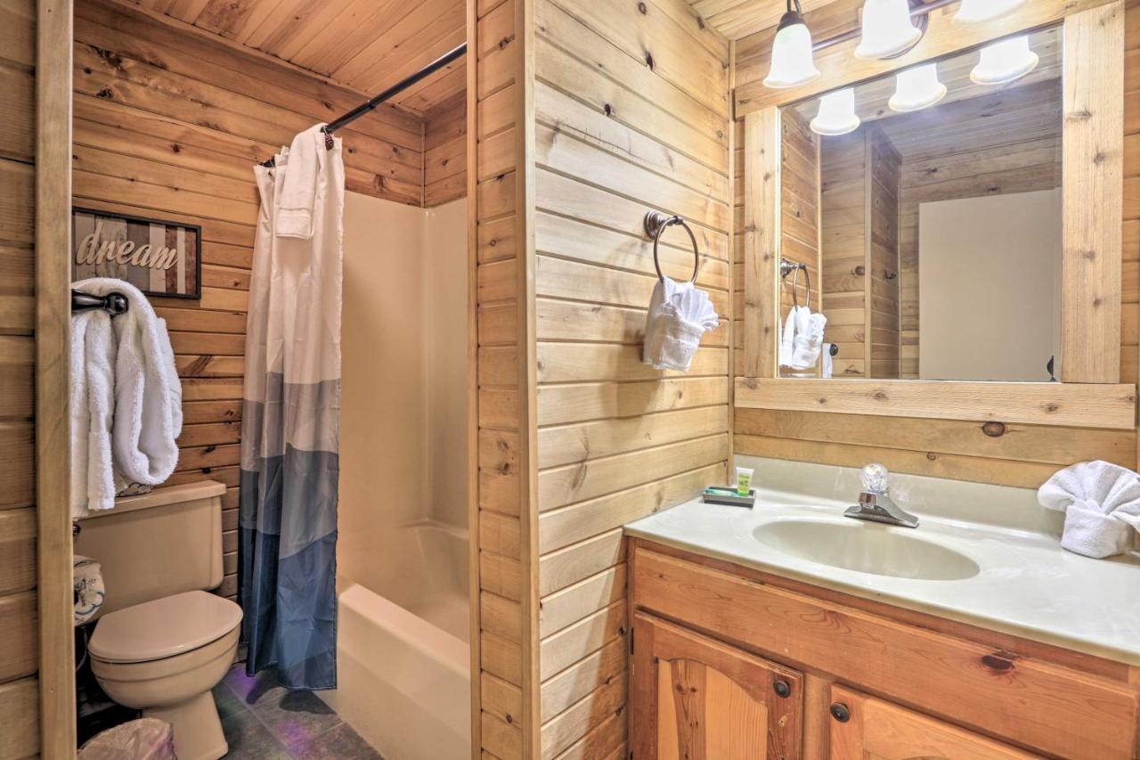 הוילה Gatlinburg Escape With Hot Tub, Deck And Mtn View מראה חיצוני תמונה