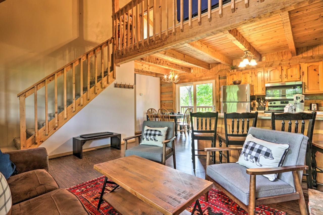 הוילה Gatlinburg Escape With Hot Tub, Deck And Mtn View מראה חיצוני תמונה