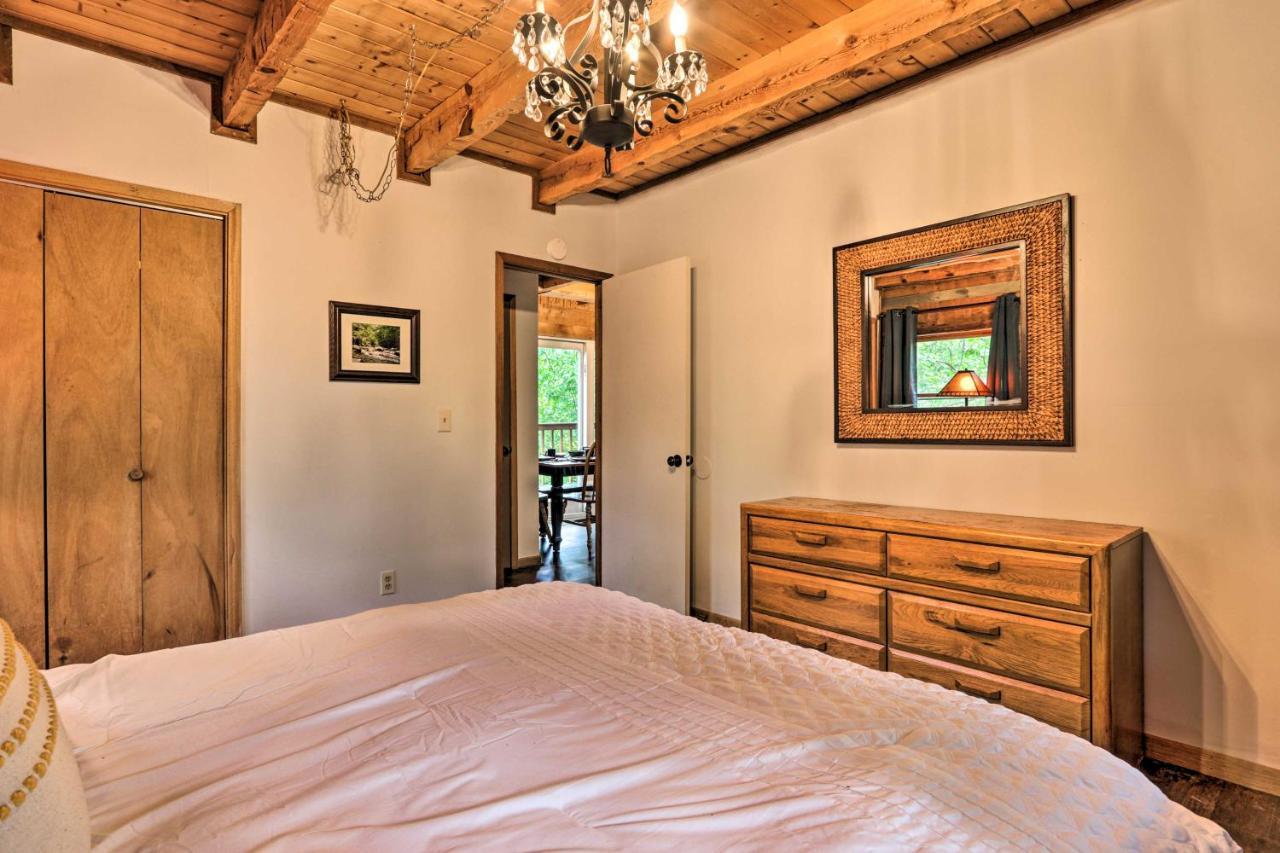 הוילה Gatlinburg Escape With Hot Tub, Deck And Mtn View מראה חיצוני תמונה